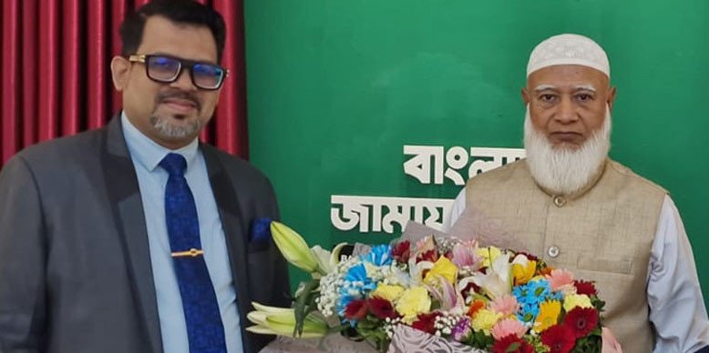 আমিরের সম্মতি ছাড়া পররাষ্ট্রমন্ত্রীকে চিঠি, পদ হারালেন উপদেষ্টা 